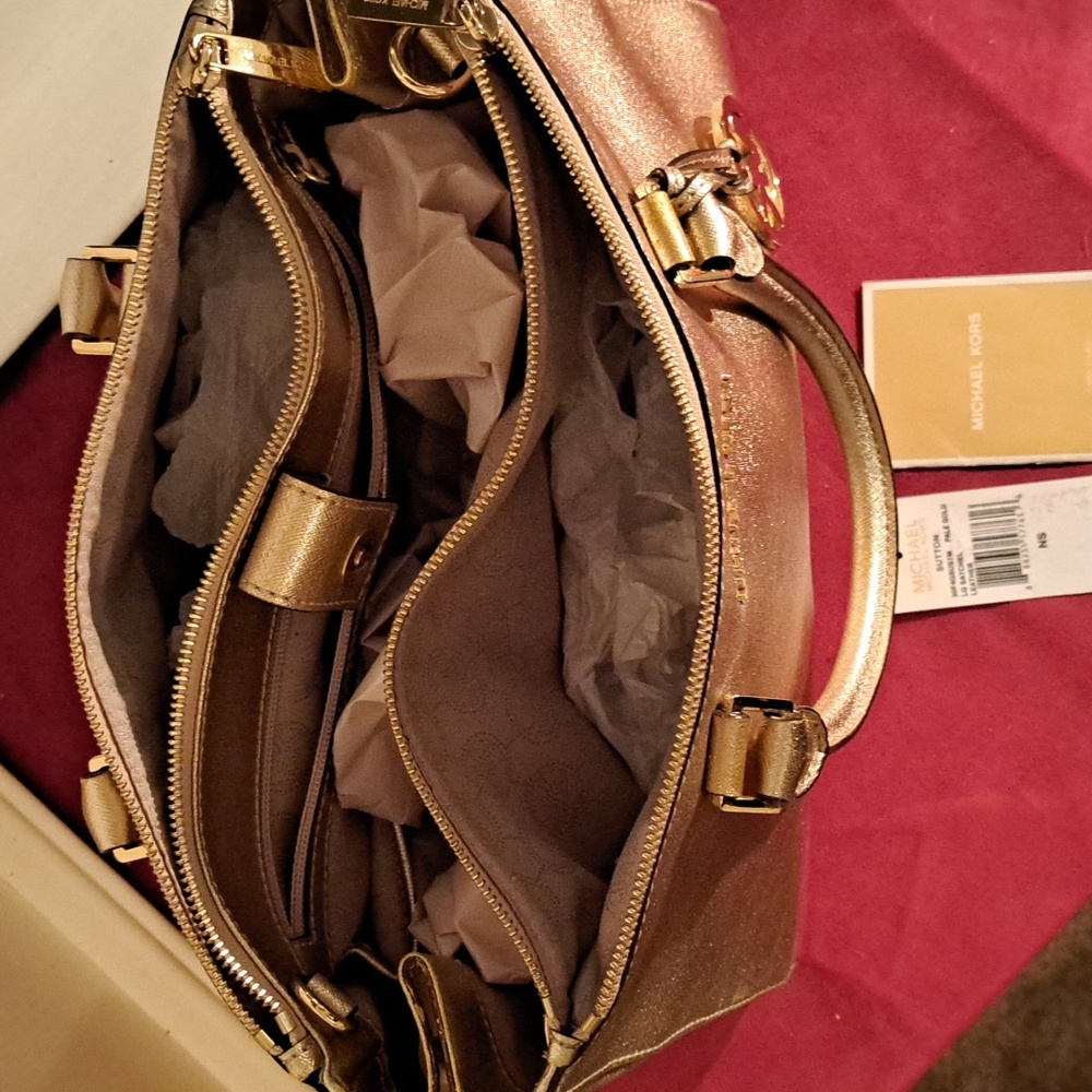 SOLD NEW  Michael Kors Sutton Pale Gold Leather Satchel/CBwithTags - Picture 10 of 14